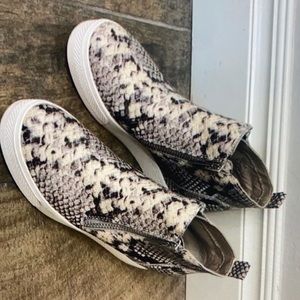 Steve Madden wedgie snake print shoes
